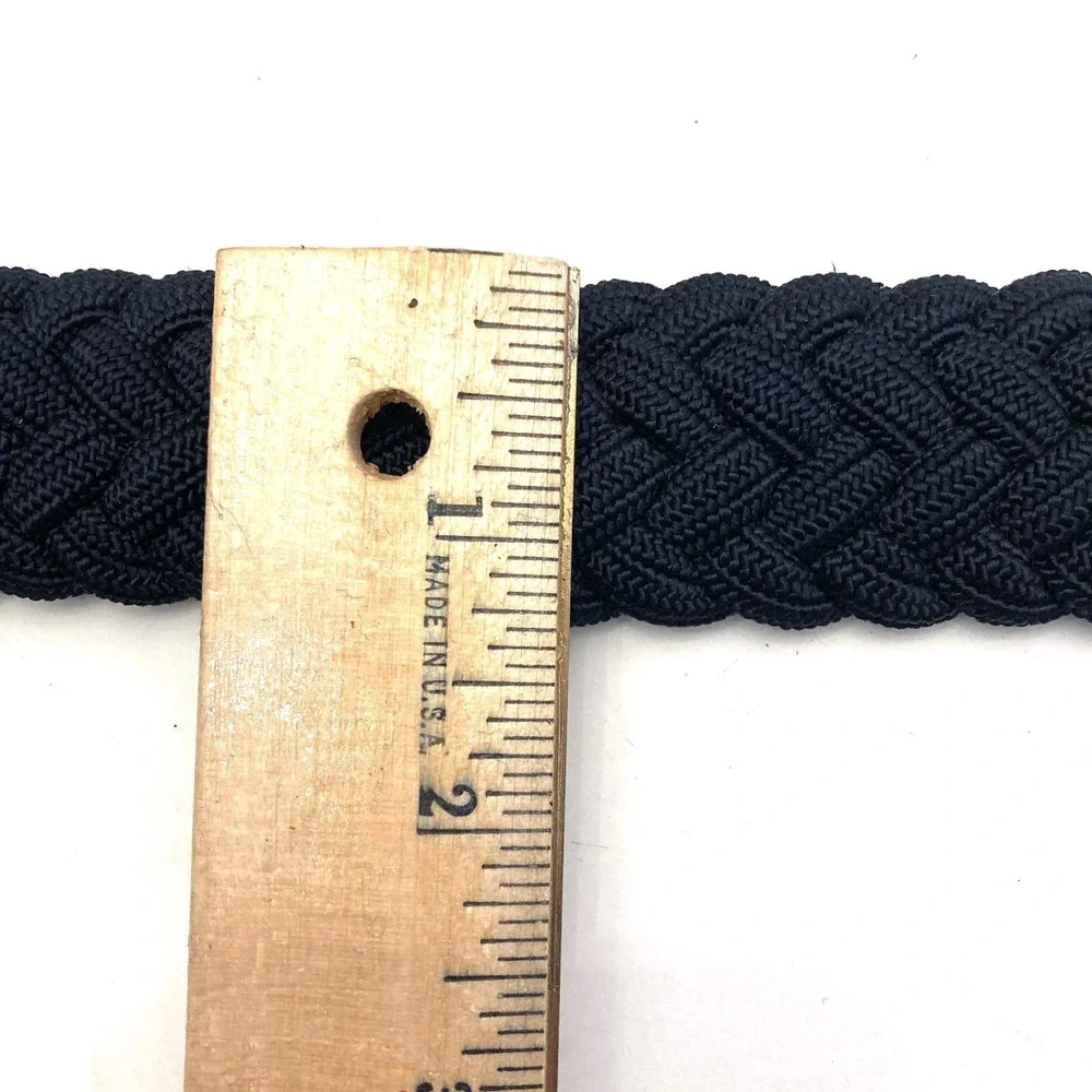 Vicomte A vicomte woven